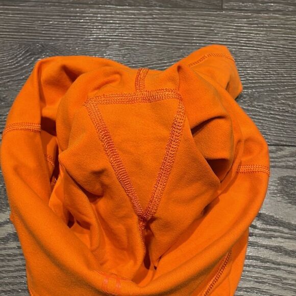 ARITZIA | TNA Atmosphere 7” Bike Shorts - Picture 6 of 9